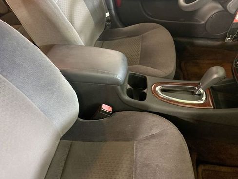 Used 2009 Chevrolet Impala LT FWD image 42
