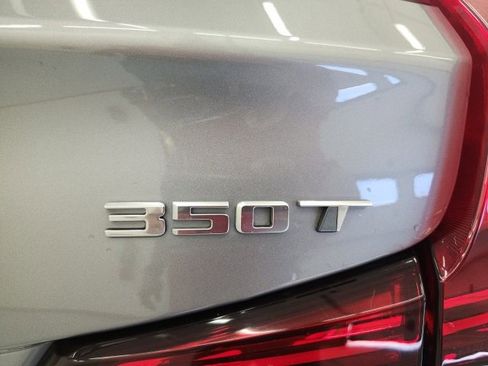 Used 2024 Cadillac XT4 Luxury w/ Cold Weather Package image 15