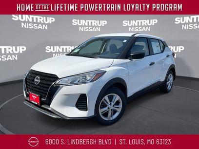 New 2025 Nissan Kicks S