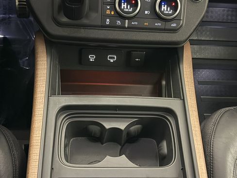 Used 2020 Land Rover Defender 110 X image 23