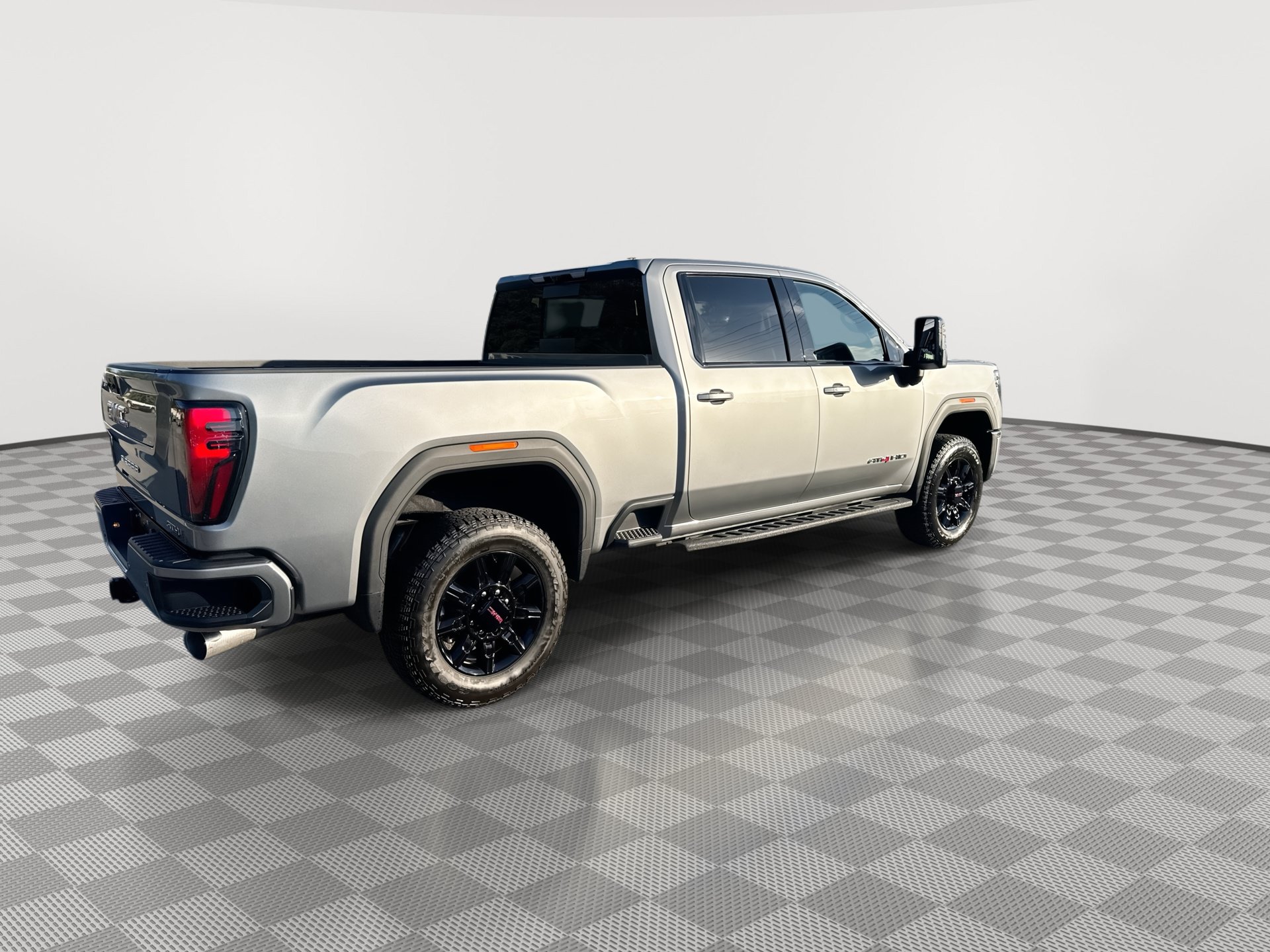 New 2026 GMC Sierra 2500 AT4 w/ AT4 Premium Plus Package AWD/4WD image 8