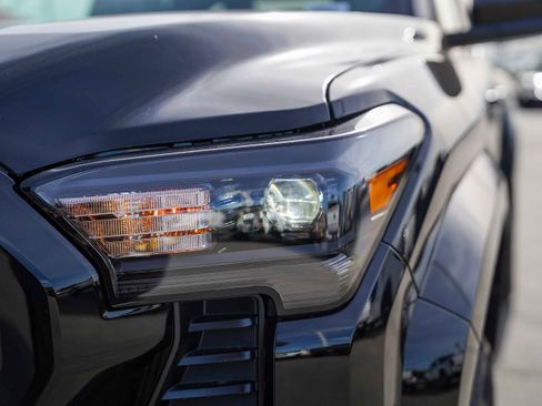 New 2026 Toyota Tacoma SR5 image 5