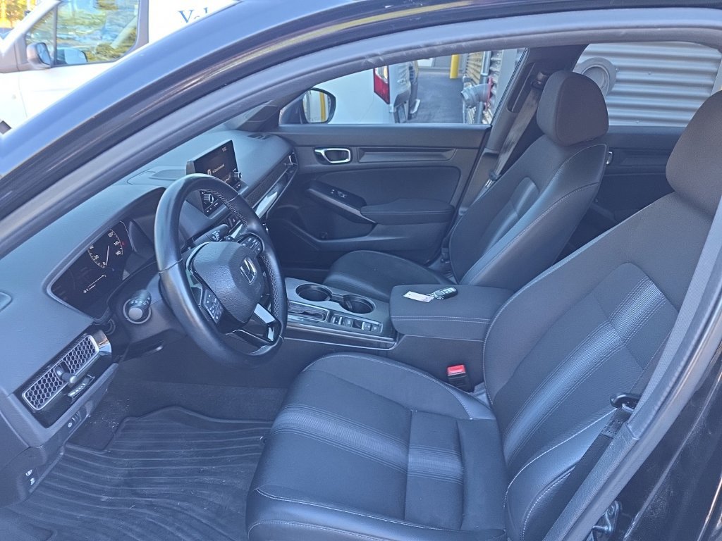 Used 2024 Honda Civic Sport image 4