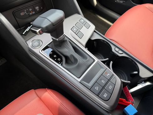 New 2026 Kia Sportage SX FWD image 15