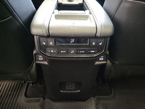 Used 2024 Toyota Grand Highlander Platinum image 15