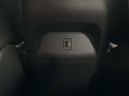 Used 2025 Nissan Sentra SR w/ SR Premium Package FWD image 35