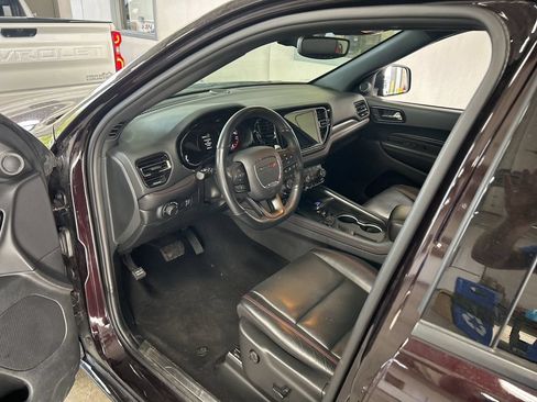 Used 2025 Dodge Durango GT AWD/4WD image 3