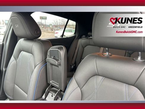 New 2026 Buick Envista Sport Touring w/ Convenience I Package image 18