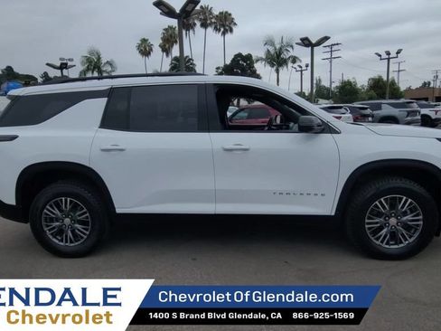 Certified 2024 Chevrolet Traverse LT AWD/4WD image 9