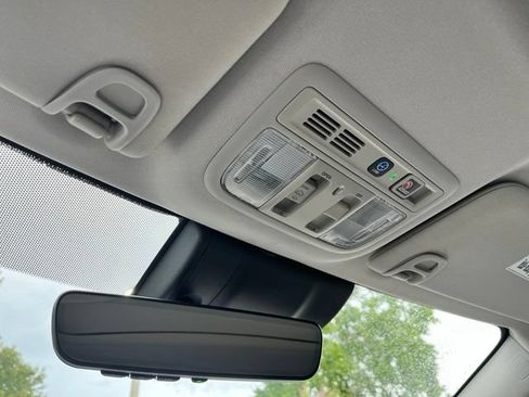 Used 2019 Honda Insight Touring image 14