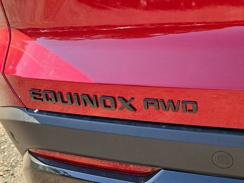 Used 2026 Chevrolet Equinox RS AWD/4WD image 31