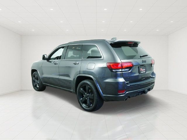 Used 2015 Jeep Grand Cherokee Altitude AWD/4WD image 5
