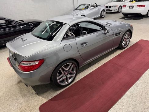 Used 2013 Mercedes-Benz SLK 250 image 39