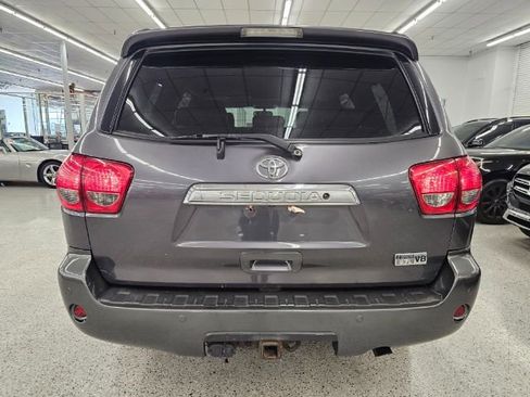 Used 2013 Toyota Sequoia Platinum image 5