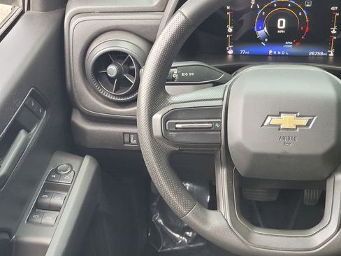 Used 2023 Chevrolet Colorado W/T image 13