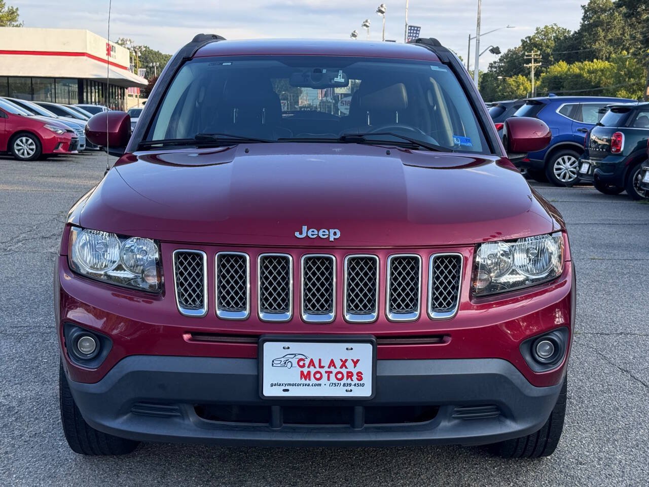 Used 2016 Jeep Compass Latitude AWD/4WD image 2