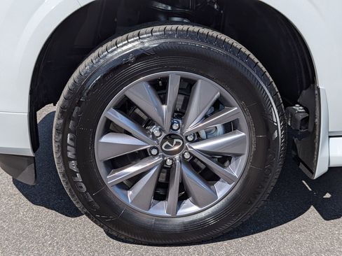 Used 2026 INFINITI QX80 Pure w/ Cargo Package AWD/4WD image 10