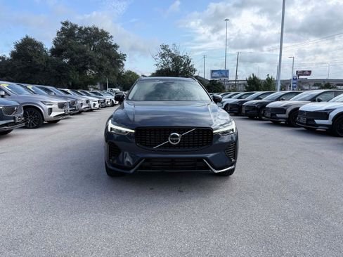 Certified 2024 Volvo XC60 T8 Plus AWD/4WD image 9