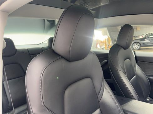 Used 2021 Tesla Model 3 Standard Range Plus image 44