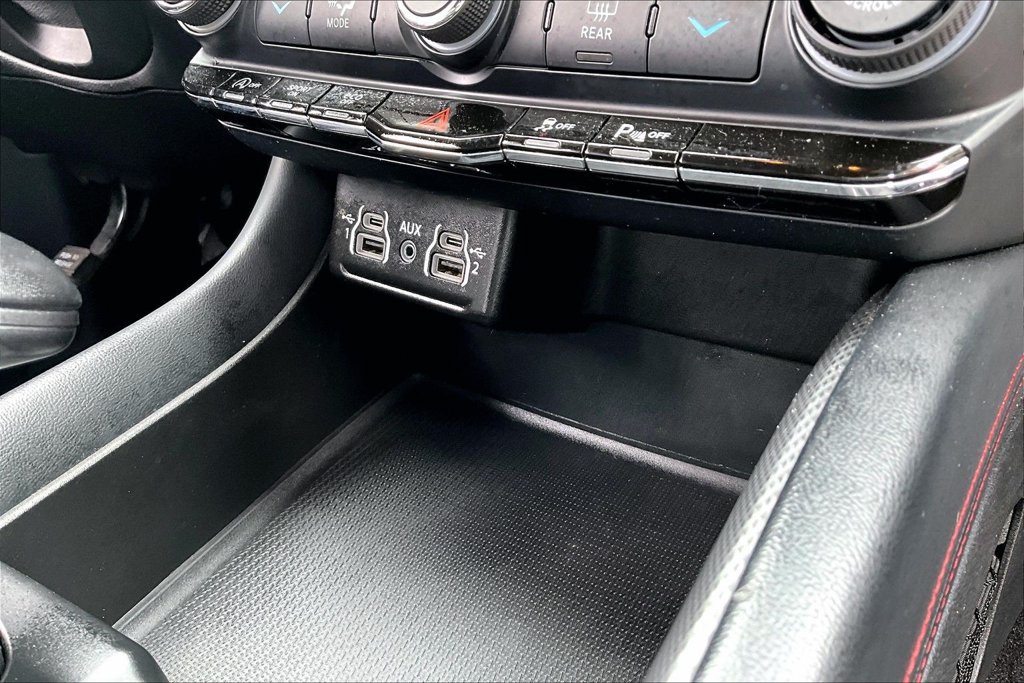 Used 2024 Dodge Durango GT AWD/4WD image 16