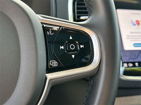 Used 2023 Volvo XC90 T8 Ultimate w/ Lounge Package image 37