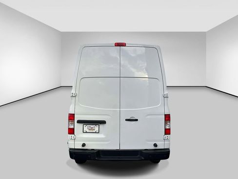 Used 2019 Nissan NV 2500 SV RWD image 4