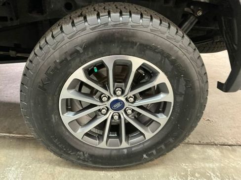 Used 2020 Ford F150 Lariat image 11