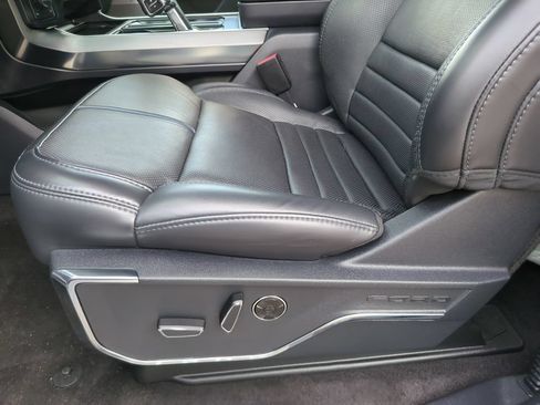 Used 2025 Ford F150 Platinum AWD/4WD image 24