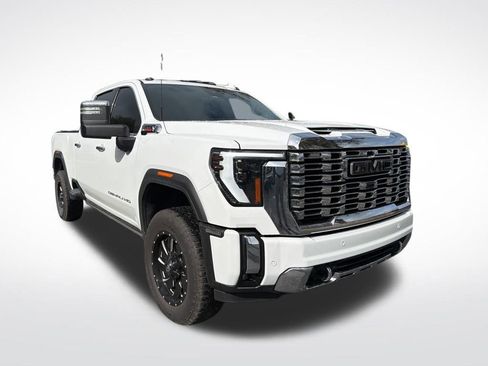 Used 2024 GMC Sierra 2500 Denali w/ Denali Reserve Package image 2