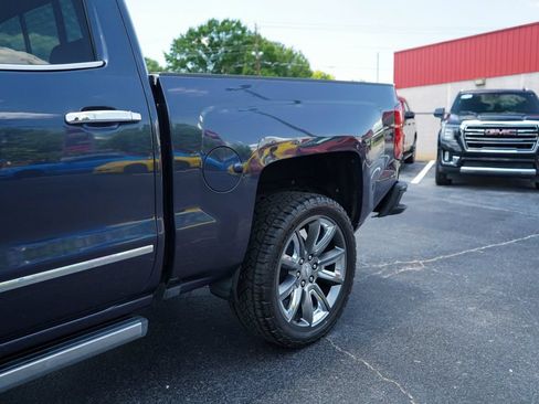 Used 2018 Chevrolet Silverado 1500 LTZ Z71 w/ Centennial Edition AWD/4WD image 22