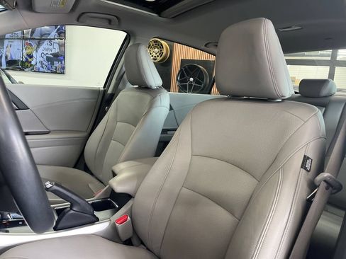 Used 2013 Honda Accord EX-L image 32