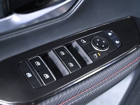 Certified 2025 Nissan Kicks SR AWD/4WD image 22