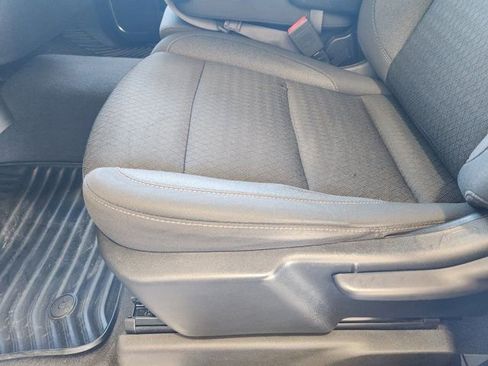 Used 2023 Chevrolet Silverado 1500 LT image 25