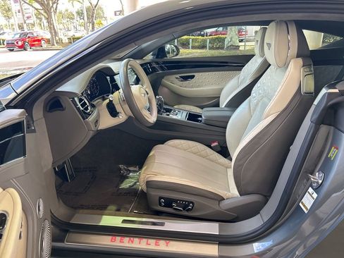 Used 2021 Bentley Continental GT Mulliner image 5