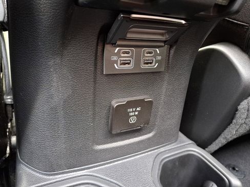 Certified 2022 Jeep Wrangler Unlimited Sport w/ Sun And Sound Package image 11