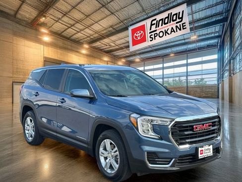Used 2024 GMC Terrain SLE AWD/4WD image 2