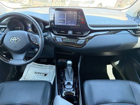 Used 2022 Toyota C-HR Limited image 18