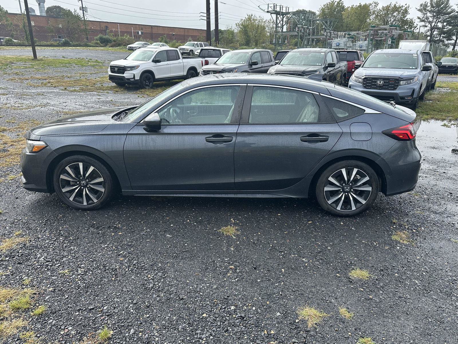 Used 2024 Honda Civic EX-L image 5