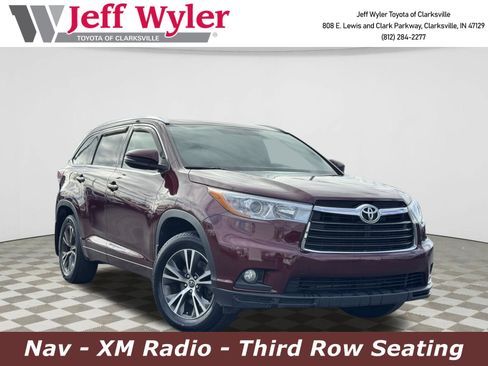 Used 2016 Toyota Highlander XLE image 1