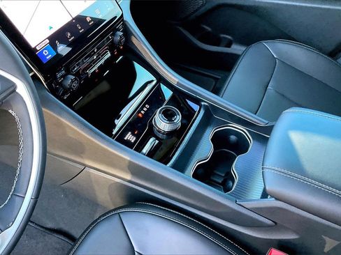 New 2025 Jeep Grand Cherokee Limited image 7