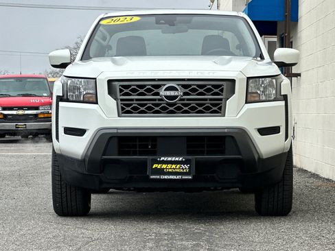 Used 2023 Nissan Frontier SV w/ Tow Package image 9