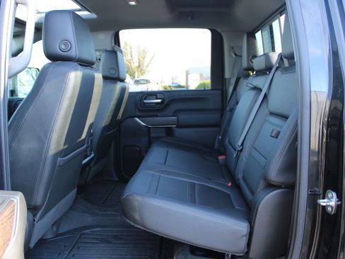 Used 2023 GMC Sierra 2500 Denali w/ Denali Black Diamond Edition image 38