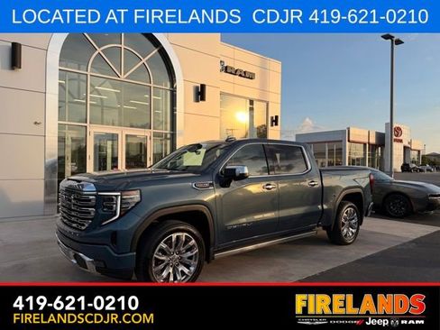 Used 2024 GMC Sierra 1500 Denali AWD/4WD image 1