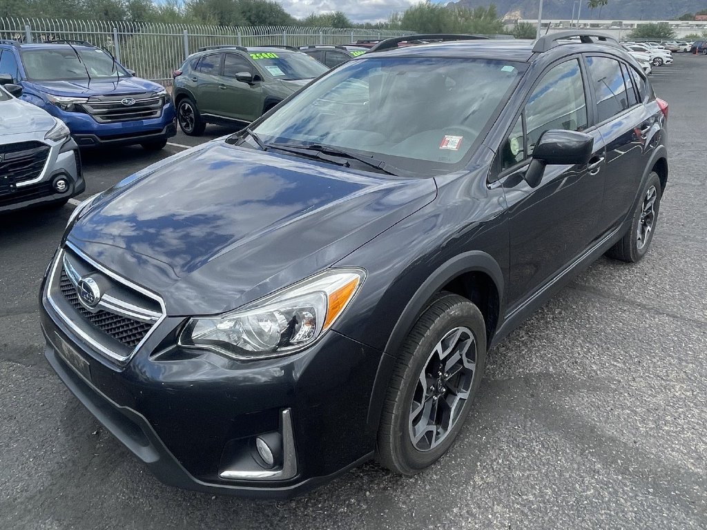 Used 2017 Subaru Crosstrek 2.0i Premium AWD/4WD image 3
