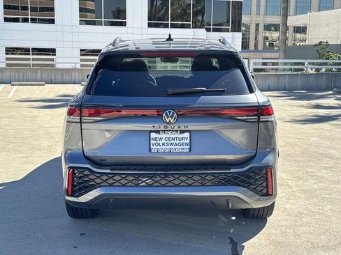 New 2026 Volkswagen Tiguan SE R-Line image 4