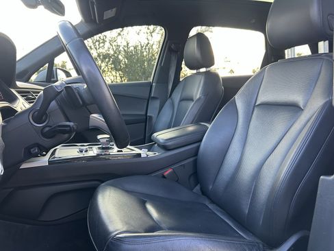 Used 2018 Audi Q7 3.0T Prestige image 11