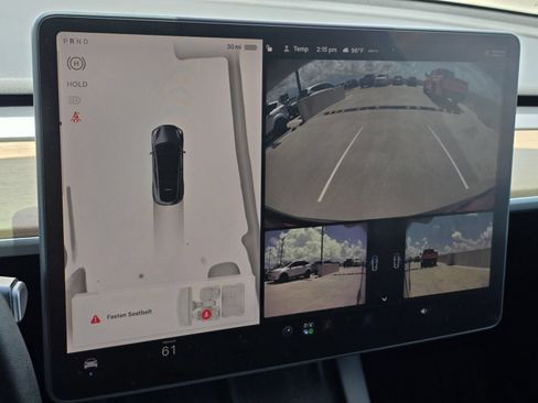 Used 2023 Tesla Model Y Long Range AWD/4WD image 23