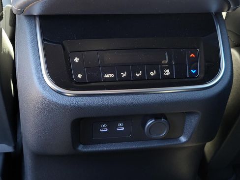 New 2026 Nissan Armada SL image 16