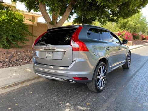 Used 2016 Volvo XC60 T6 Platinum FWD image 8