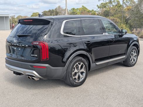 Certified 2020 Kia Telluride EX w/ Towing Package image 5